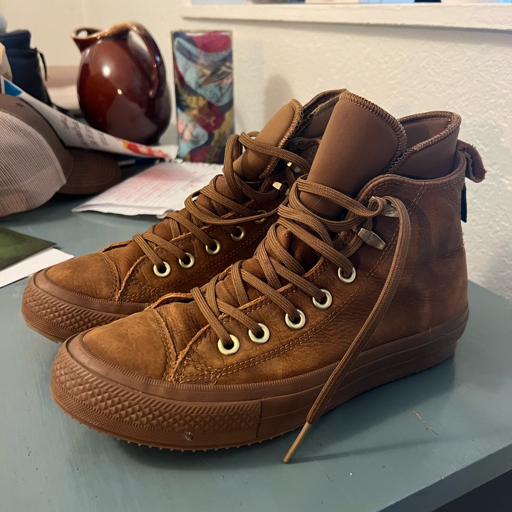 Converse with Lunarlon counter climate